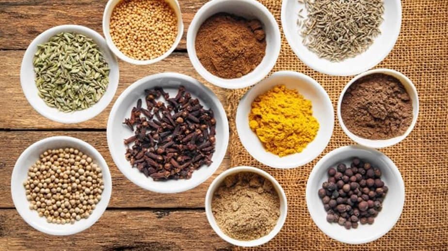 9 Spices That Reverse Insulin Imbalance